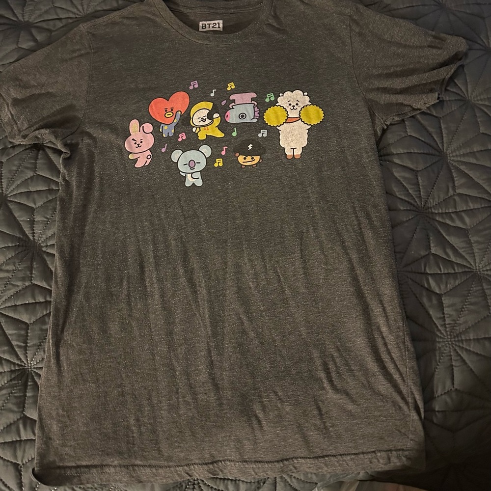 BTS BT21 Medium Dark Gray T-Shirt (Used)